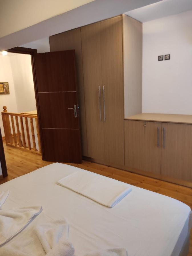 Astradeni Luxury Apartments Kratir Skála Екстериор снимка